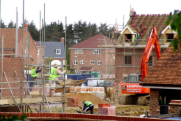 Government welcomes house building boost